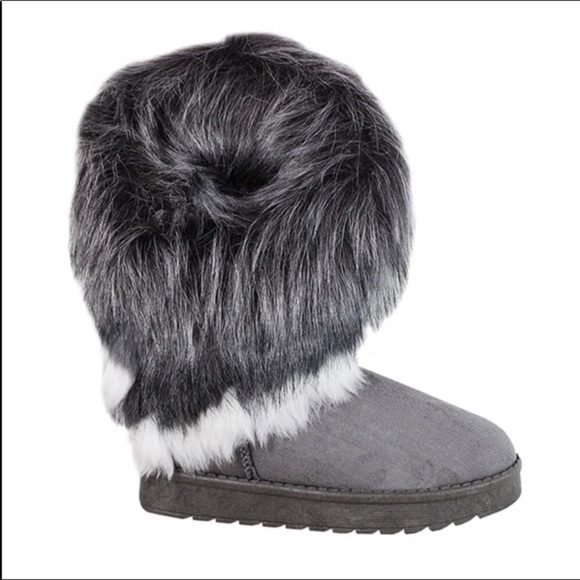 gray fuzzy boots